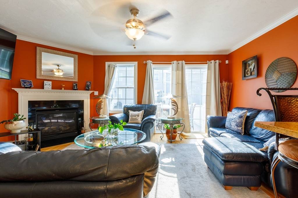 Worcester, MA 01606,41 Whispering Pine Circle #41
