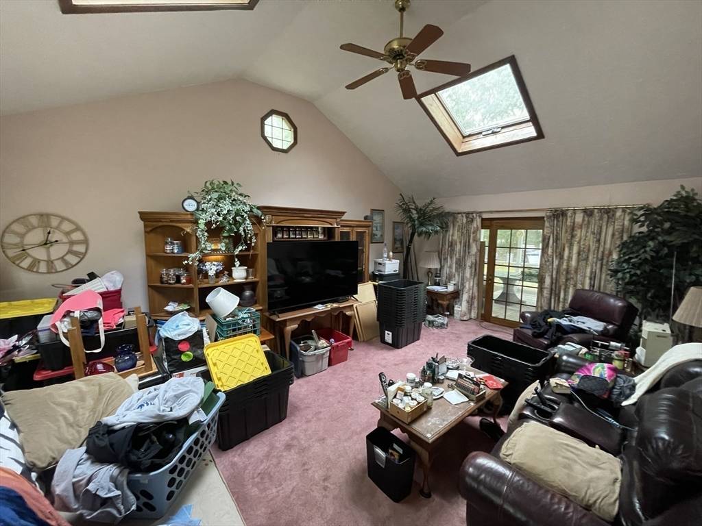 Plymouth, MA 02360,5 Hood Dr