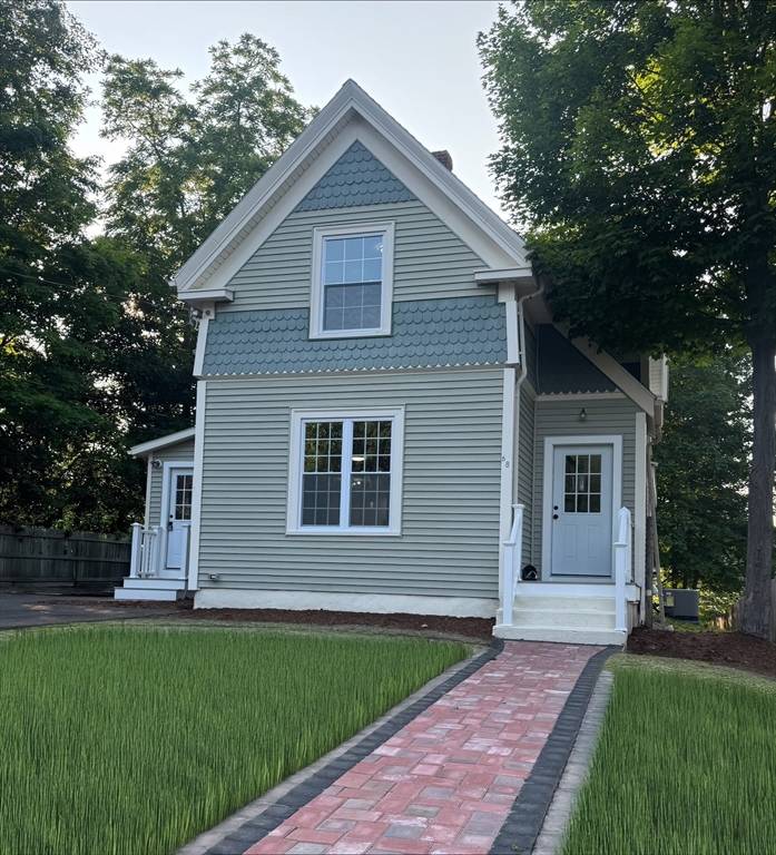Weymouth, MA 02189,68 Putnam St