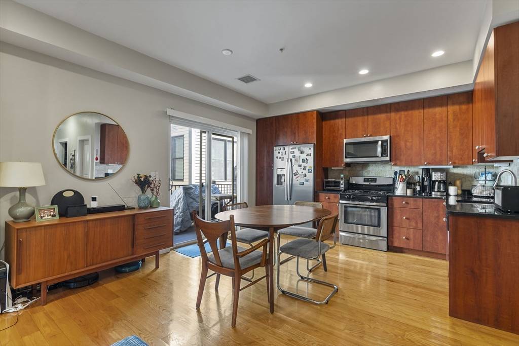 Boston, MA 02127,200 Silver Street #6