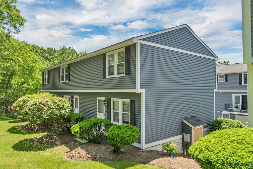 Lowell, MA 01854,1223 Pawtucket Blvd. #104
