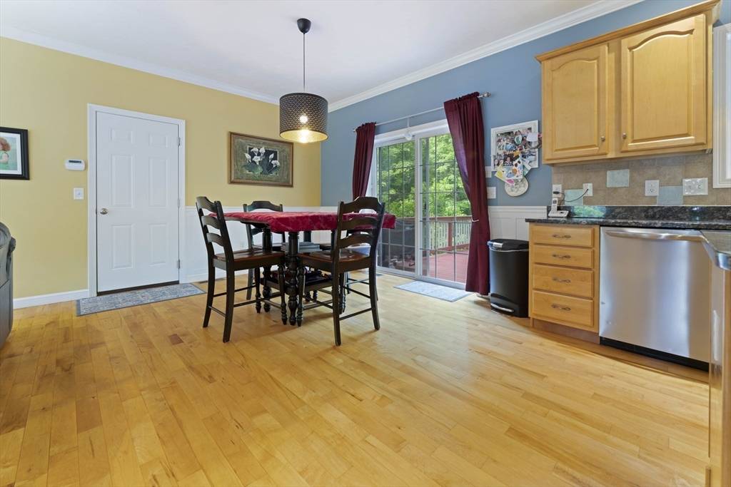 Mendon, MA 01756,72 Providence St