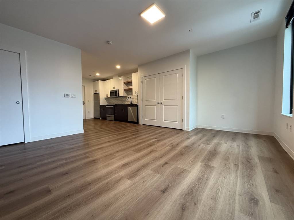 Boston, MA 02134,89 Brighton Ave #313