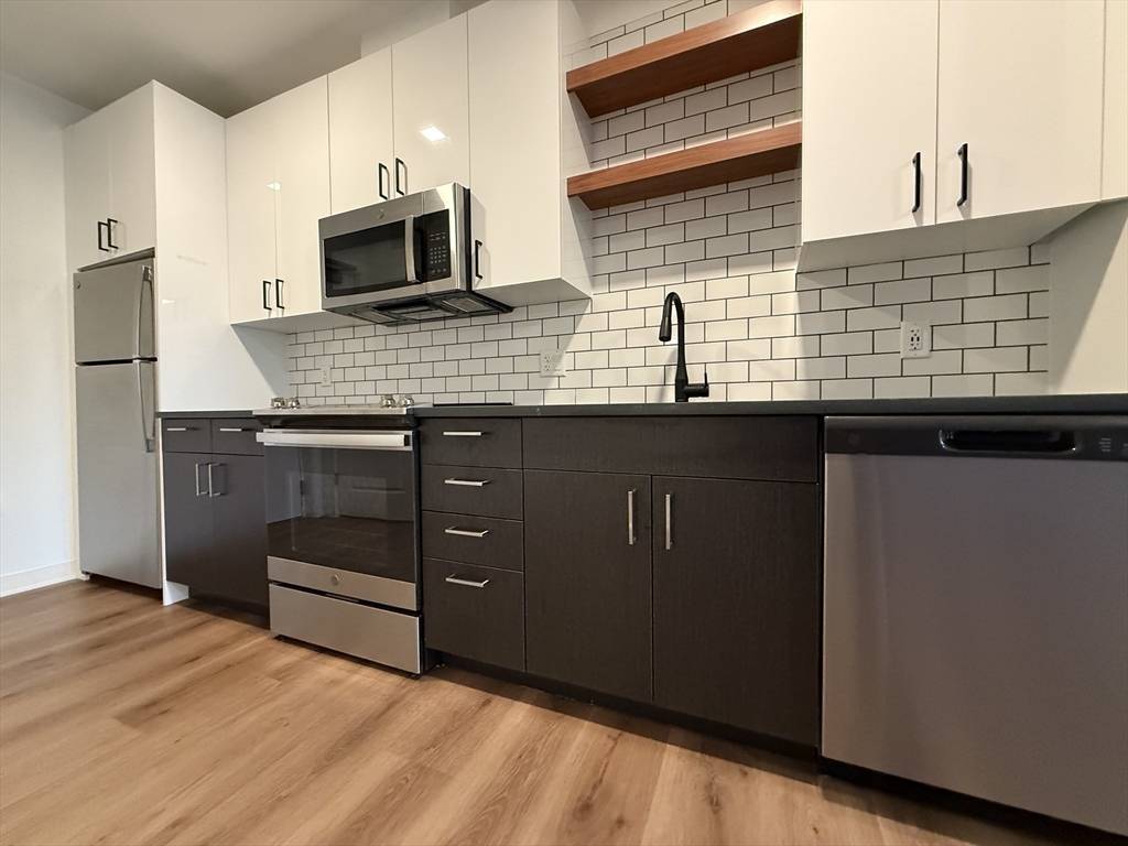 Boston, MA 02134,89 Brighton Ave #313