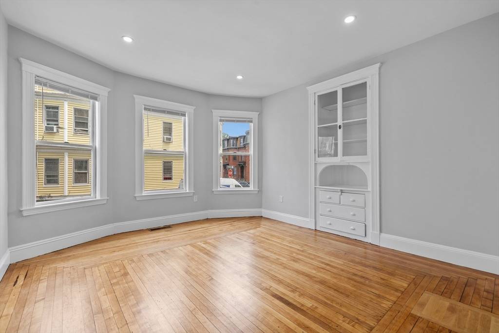 Boston, MA 02125,29 Magnolia St #2