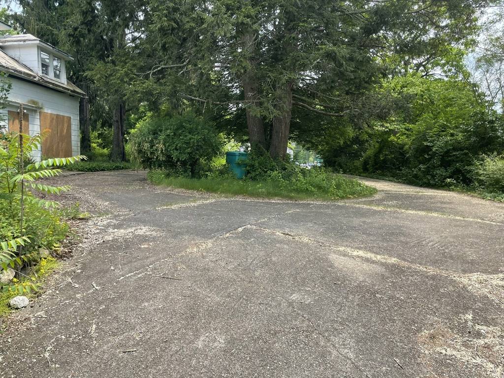 Upton, MA 01568,12-B Milford Street