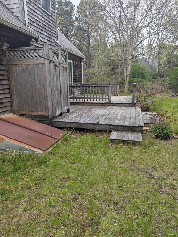 Eastham, MA 02642,255 Massasoit Rd