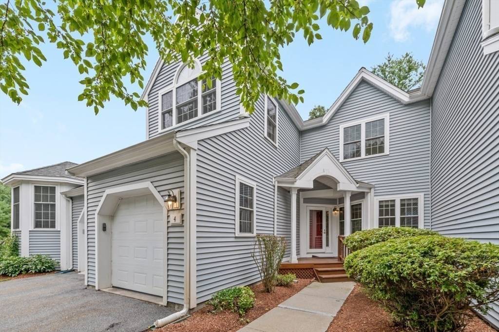 Burlington, MA 01803,4 Knollwood Ct #4