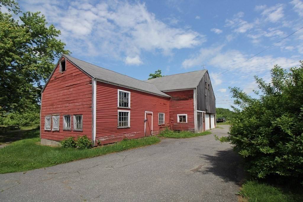 Westhampton, MA 01027,136 Main Rd