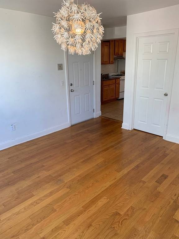 Chelsea, MA 02150,104 Beacon St #3