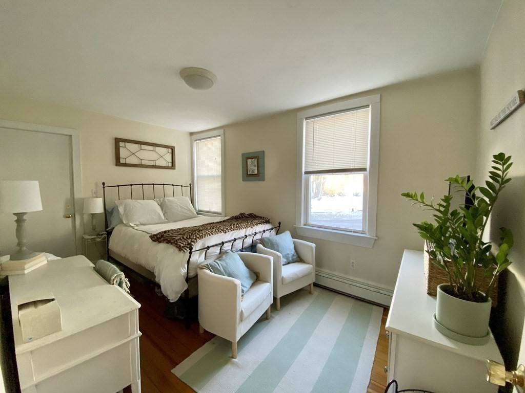 Newton, MA 02464,975 Chestnut St #1