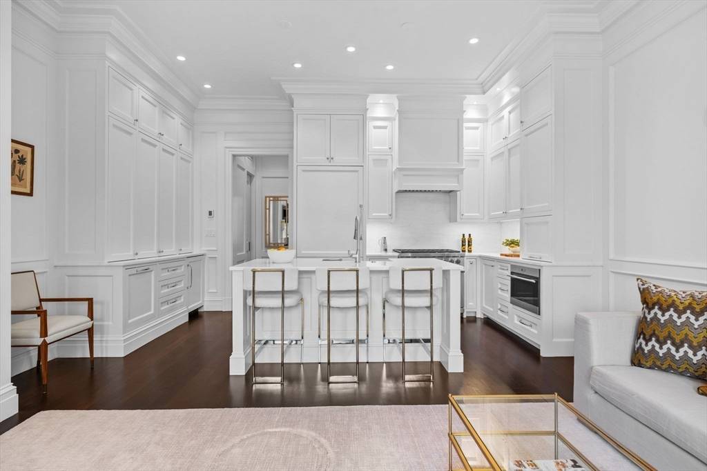 128 Marlborough Street #6 Boston, MA 02116