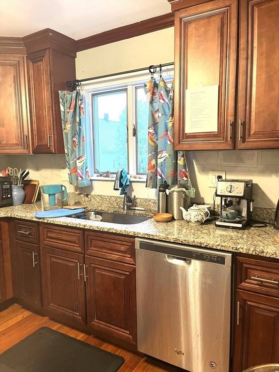 Medford, MA 02155,23 Hooker St #2