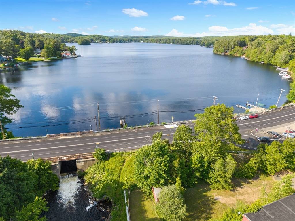 East Brookfield, MA 01515,277 E Main St