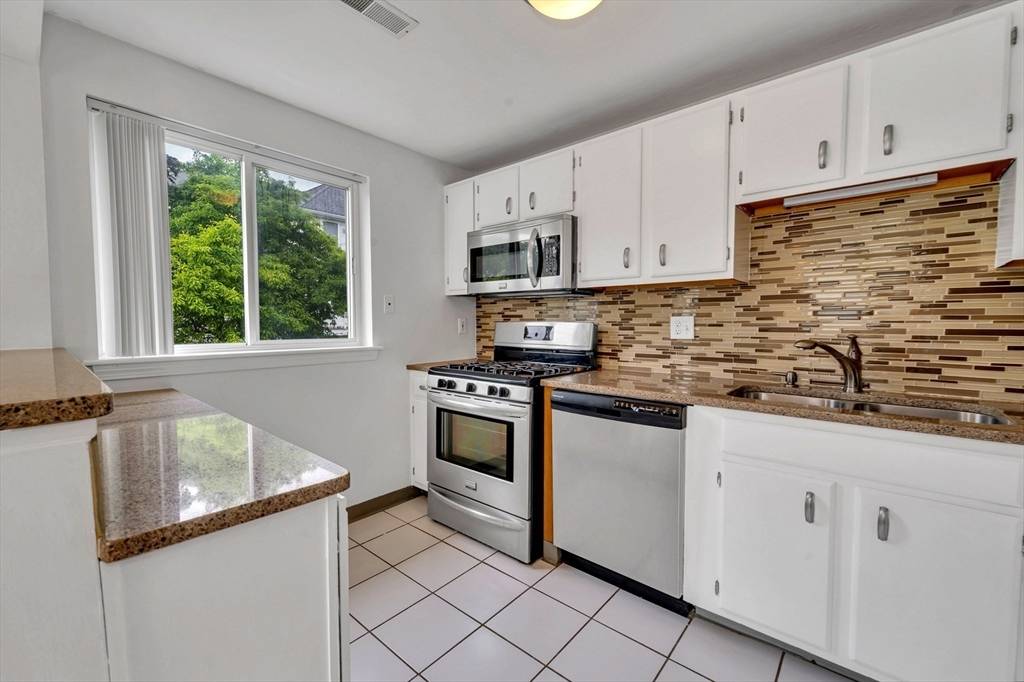 360 Littleton #D1 Chelmsford, MA 01824