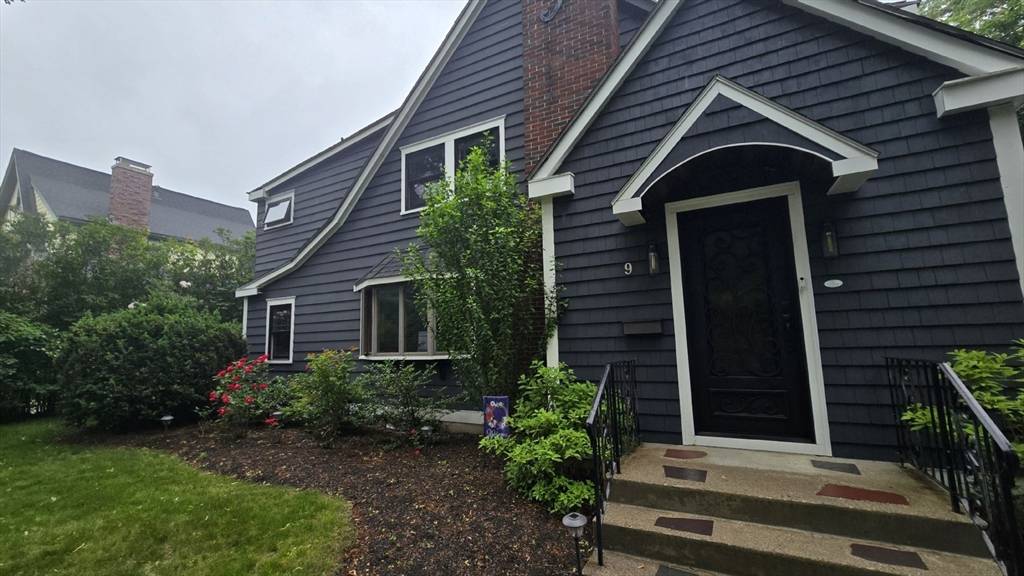 Arlington, MA 02476,9 Venner Rd