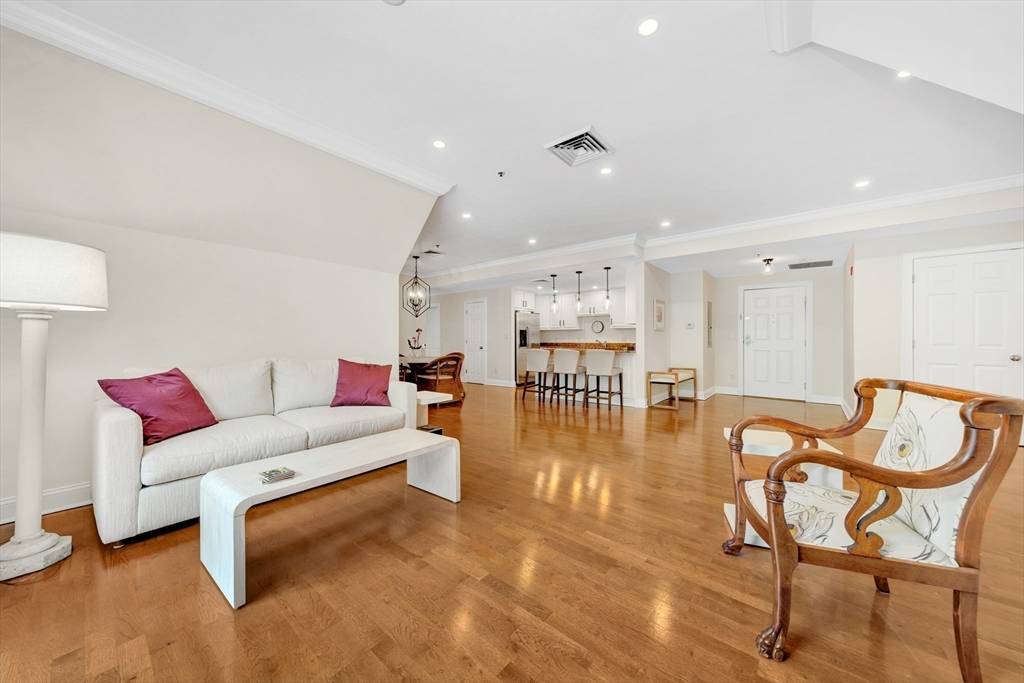 Concord, MA 01742,95 Conant St #404