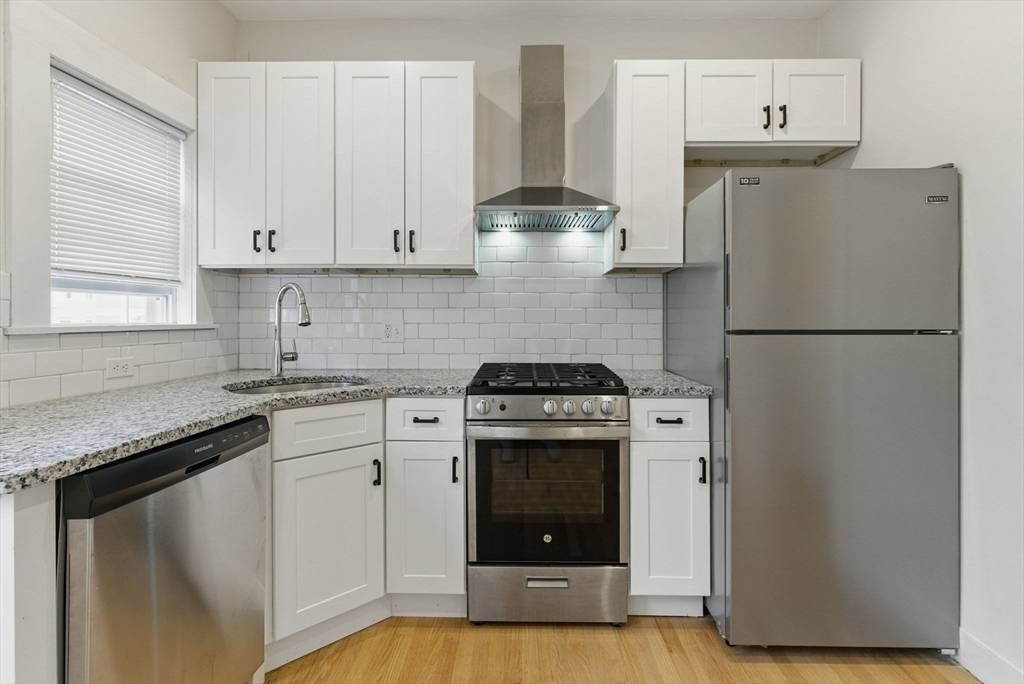 Boston, MA 02127,874 E 2nd St