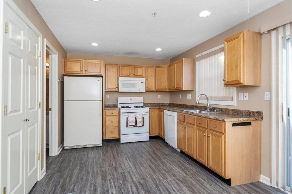 Lowell, MA 01850,432 Hildreth St #5