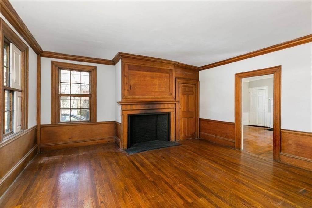 Newburyport, MA 01950,1 Fruit Street