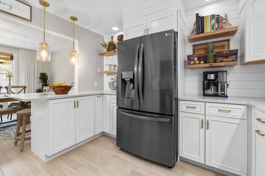Billerica, MA 01821,27 Harnden Rd