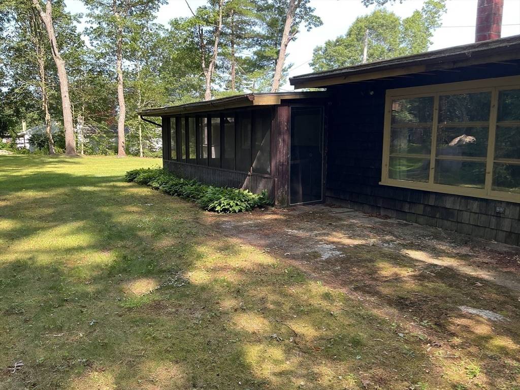 Lakeville, MA 02347,12 Deneise St
