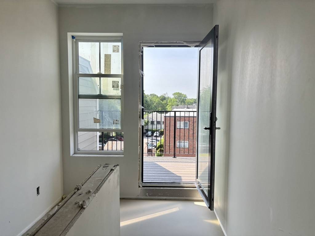 Medford, MA 02155,421 High St #308