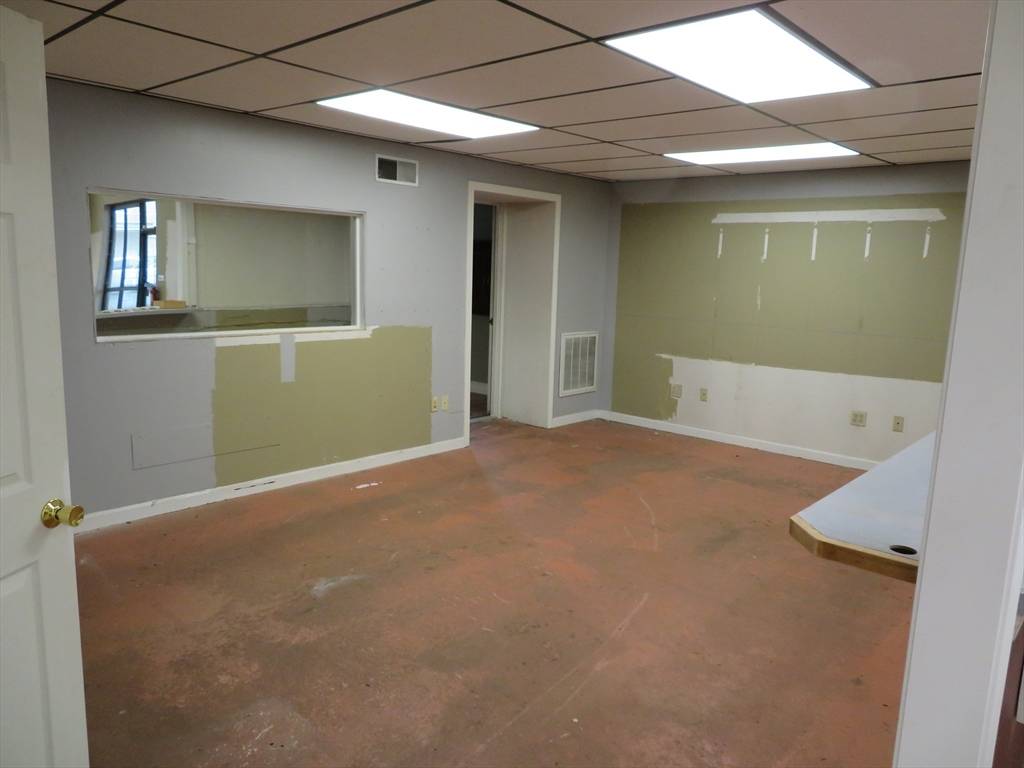 New Bedford, MA 02745,507 Church Street #1