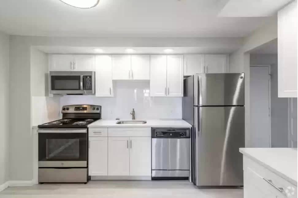 Revere, MA 02151,2 Ocean #305