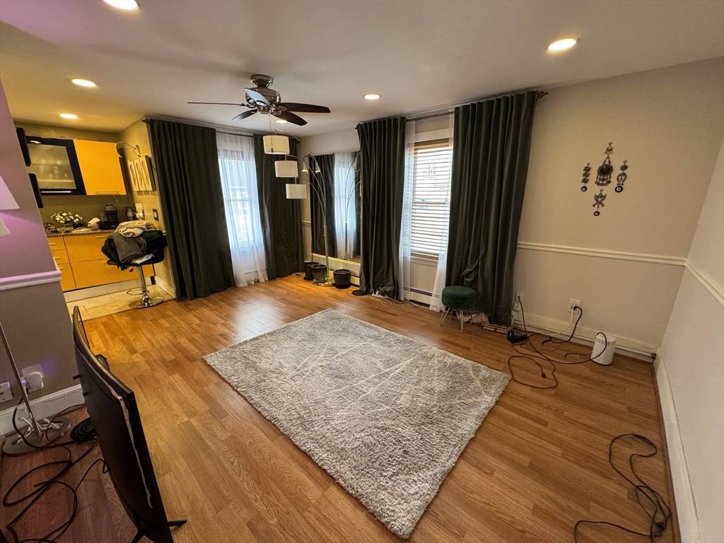 Norwood, MA 02062,18 Plimpton Ave #2