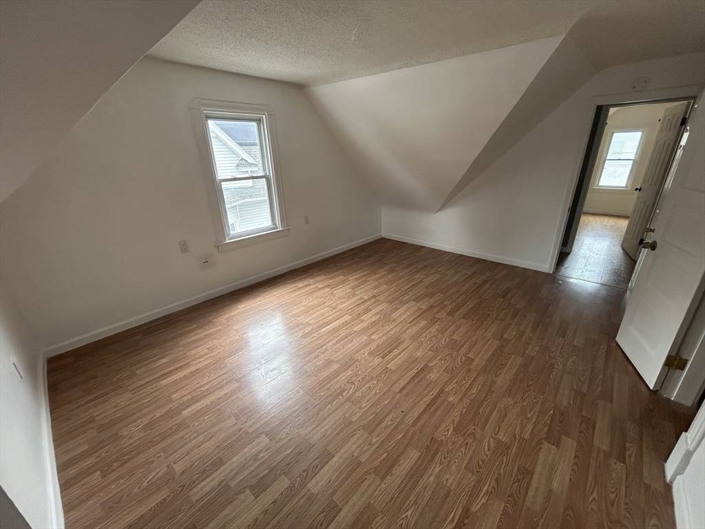 Springfield, MA 01108,36-38 Wilmont St #3