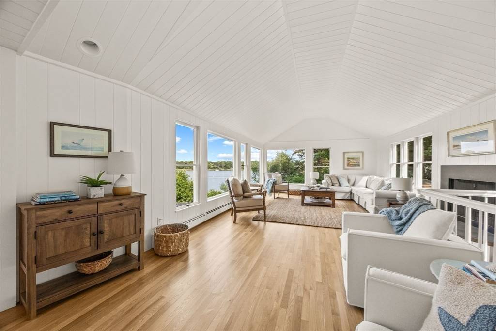 Orleans, MA 02653,5 Kidd Way