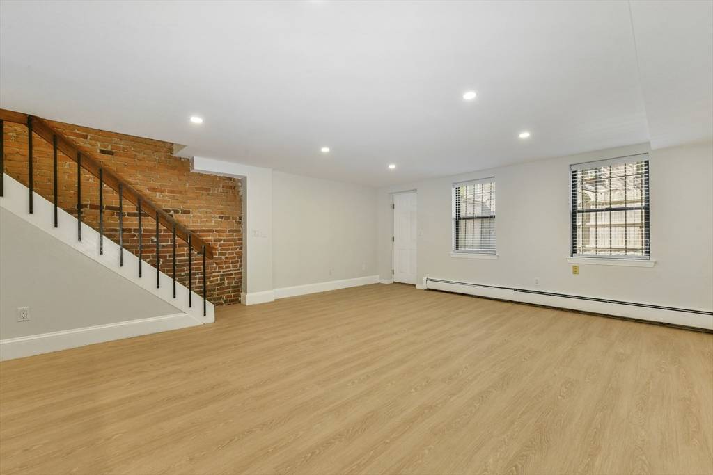 Boston, MA 02116,97A Appleton #A
