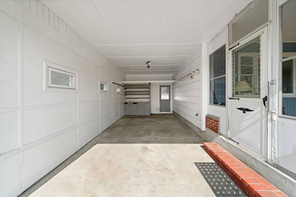 Acushnet, MA 02743,301 Main St