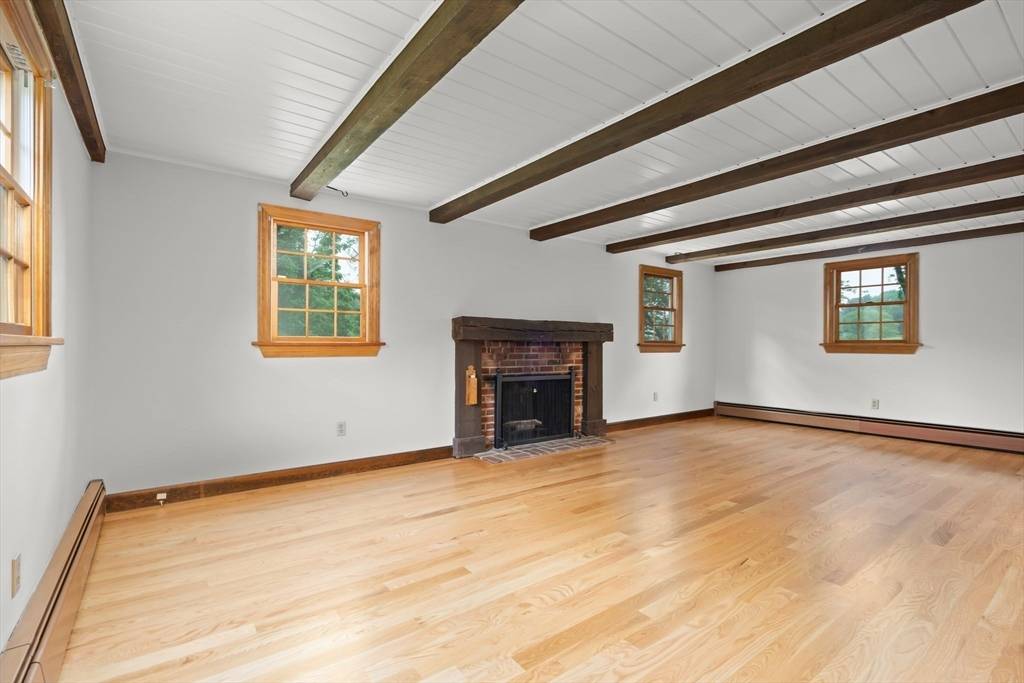 West Newbury, MA 01985,27 Albion Ln