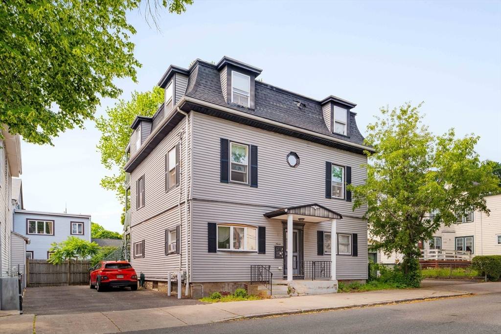 Chelsea, MA 02150,7 Carmel Street