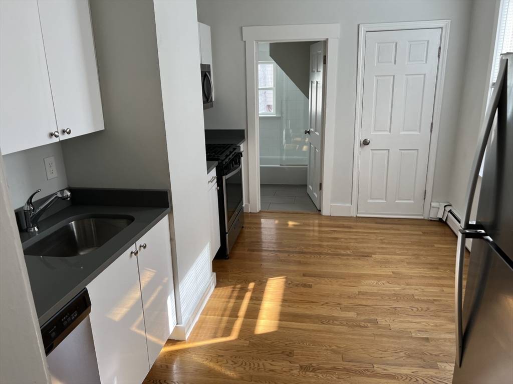 Boston, MA 02127,160 Dorchester #1