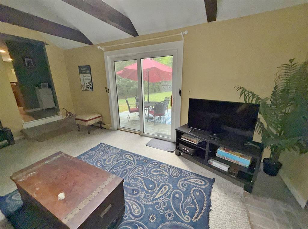 Marshfield, MA 02050,270 Pine St