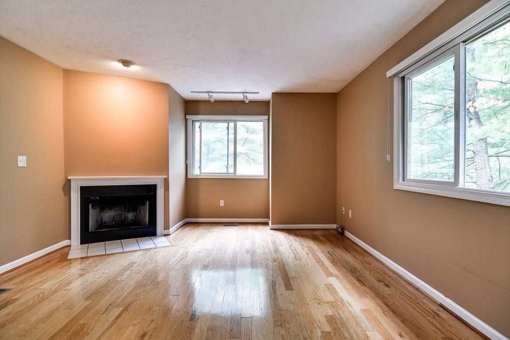 Ashland, MA 01721,33 Arrowhead Cir #33