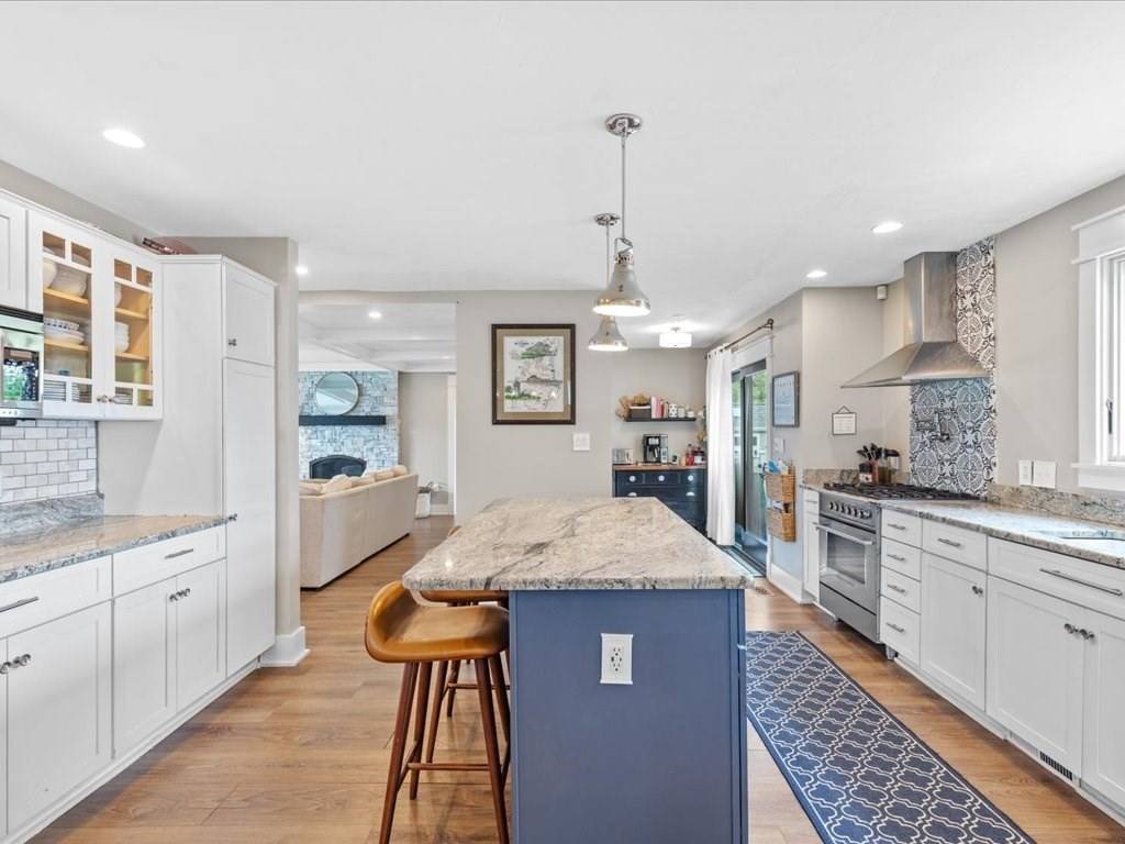 Scituate, MA 02066,21 Bradford Ave