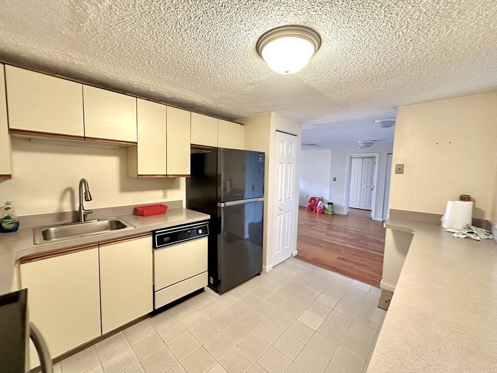 Medford, MA 02155,30 Revere Beach Pkwy #506