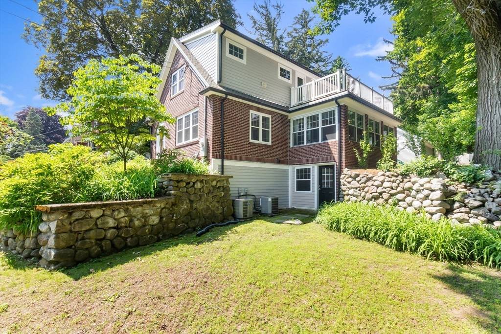 418 Mystic St Arlington, MA 02474