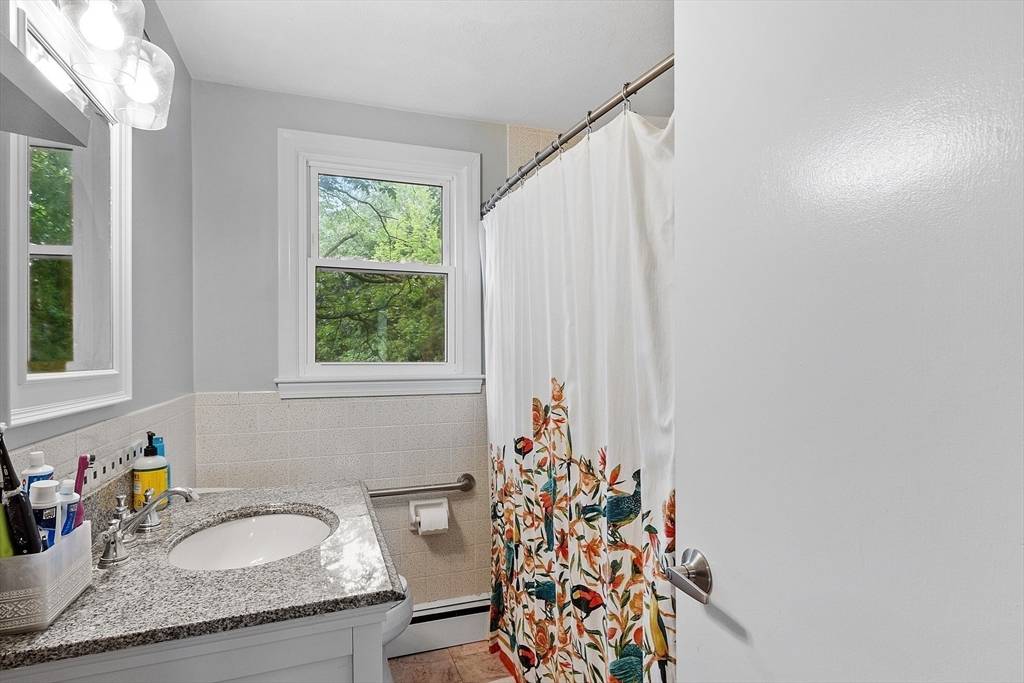 54 Rosemont Ave Waltham, MA 02451