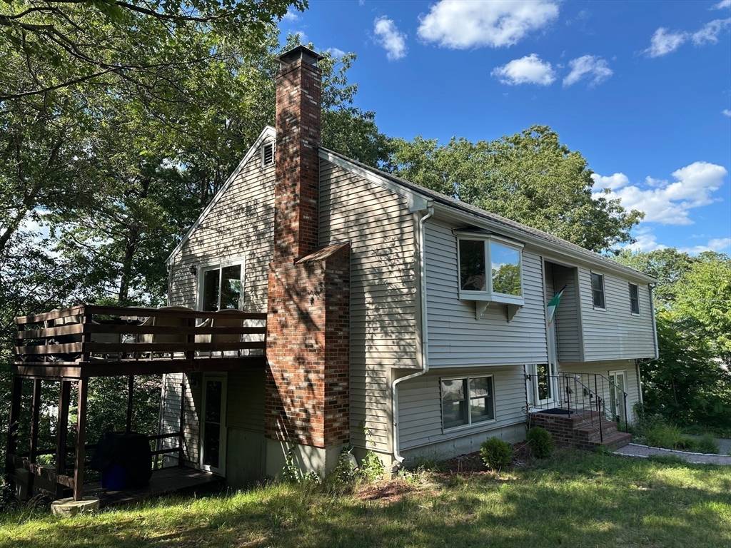 Boston, MA 02132,15 Curlew Street