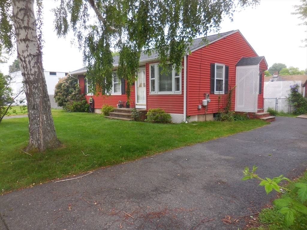 West Springfield, MA 01089,163 Baldwin St