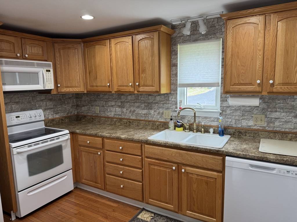 Rockport, MA 01966,4 Evans Way #D