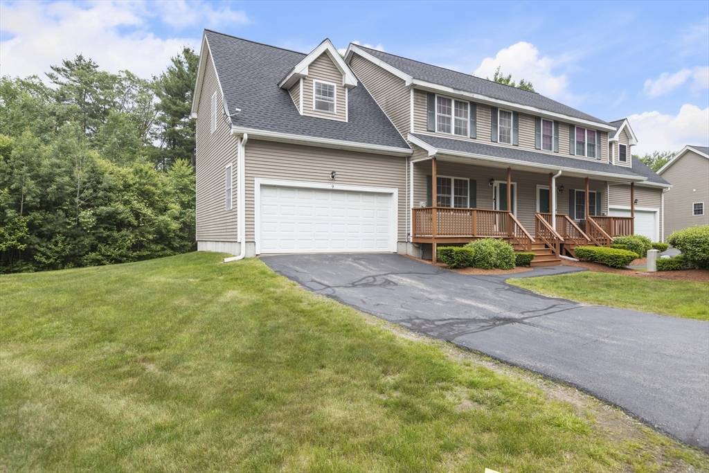 Millbury, MA 01527,9 Oakes Cir #9