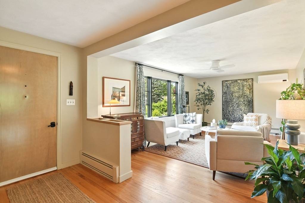 Easthampton, MA 01027,117 Parsons St