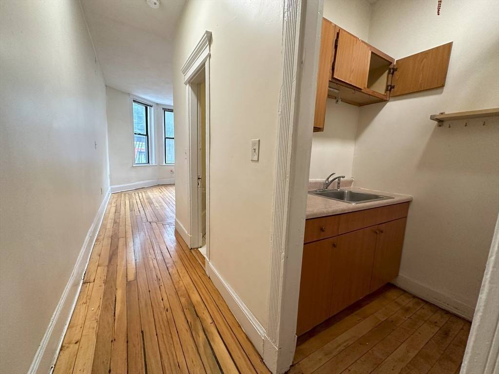Boston, MA 02115,54 Burbank St #5