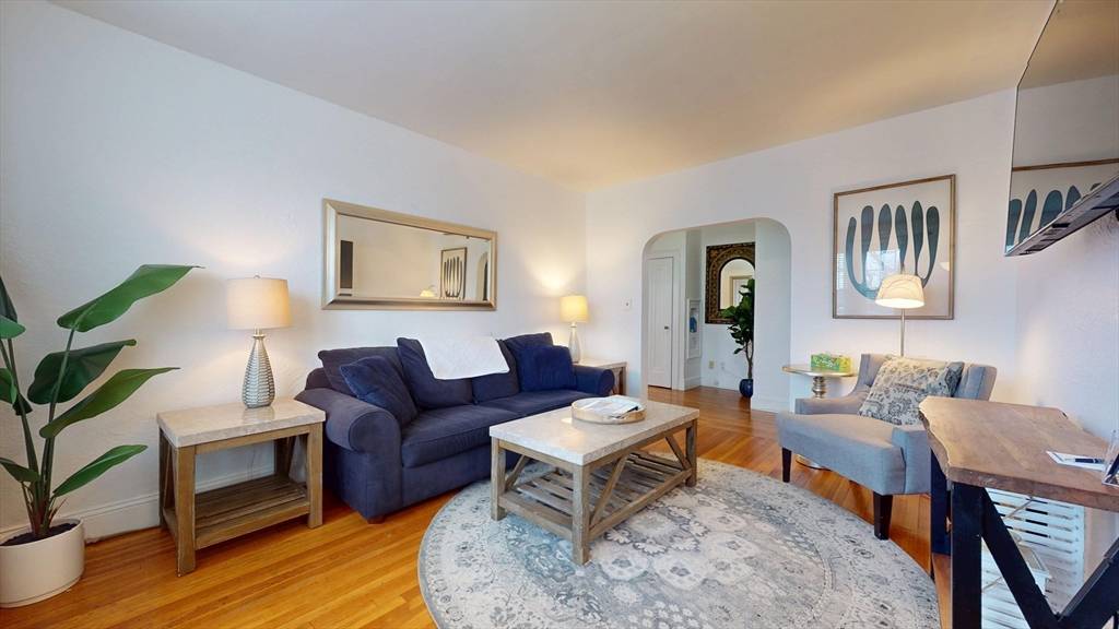 Boston, MA 02135,90 Kilsyth Rd #44A